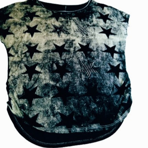 SKINNIE MINNIE Embellished Star Ruched Tee - Picture 3 of 15